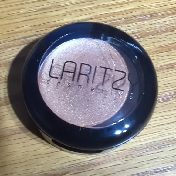 Laritzy Cream Highlighter - Picture 1 of 8
